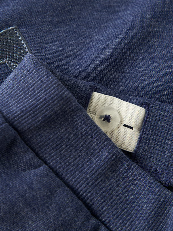 Product PANTALÓN JOGGING VIMA-Blueprint Detail:Heart Embroidery - Image 2